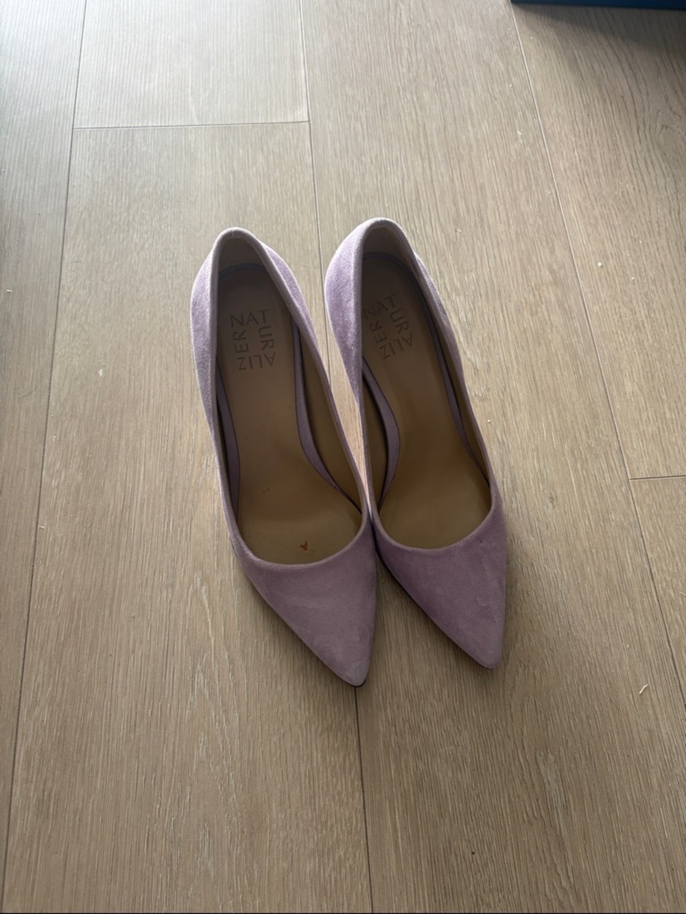 Naturalizer Mauve Pointed-Toe Pumps